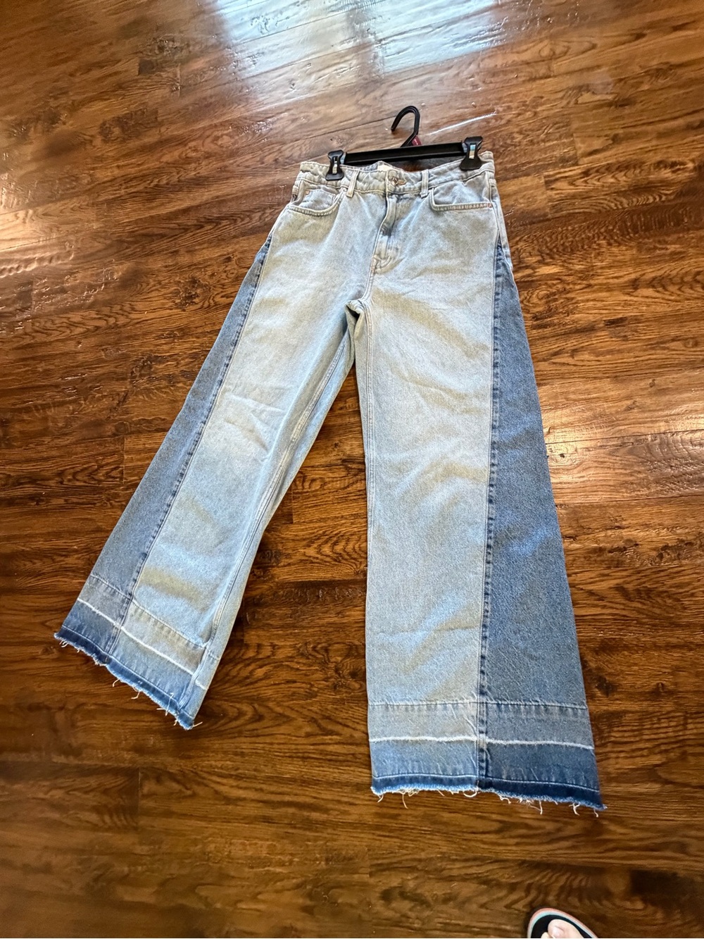 🔥 Zara Luxury Boho Rodeo Runway Light and Medium Blue Wide-Leg Jeans